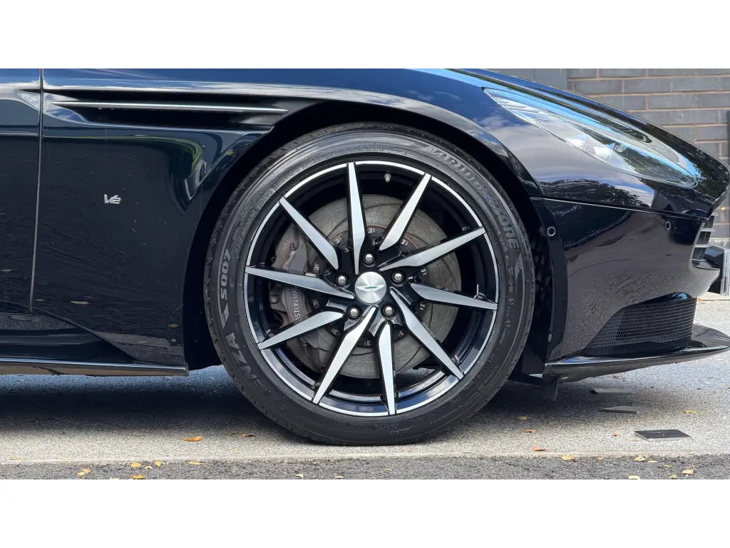 2017 DB11 V12 Coupe thumbnail vehicle image 3