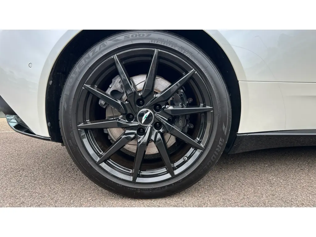 2017 DB11 V12 Coupe thumbnail vehicle image 3