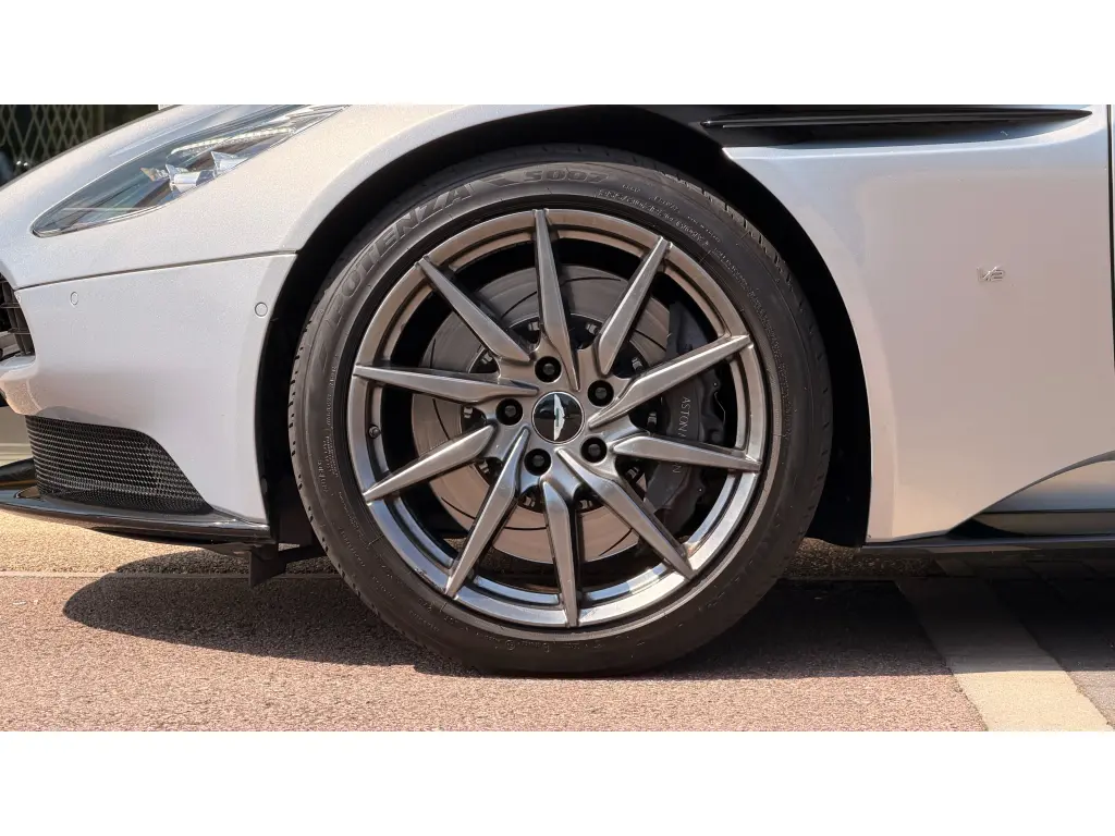 2017 DB11 V12 Coupe thumbnail vehicle image 3