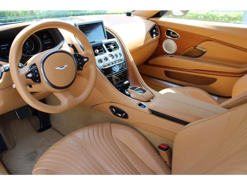 2017 DB11 V12 Coupe thumbnail vehicle image 2