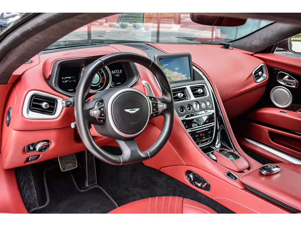 2017 DB11 V12 Coupe thumbnail vehicle image 2