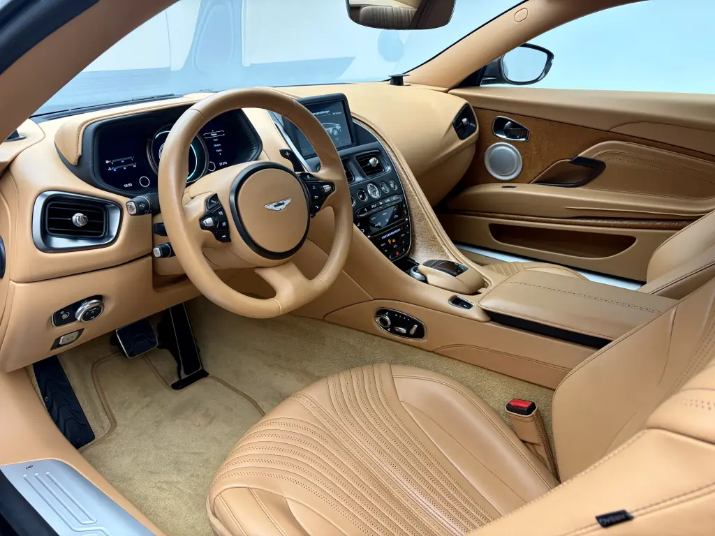2017 DB11 V12 Coupe thumbnail vehicle image 2
