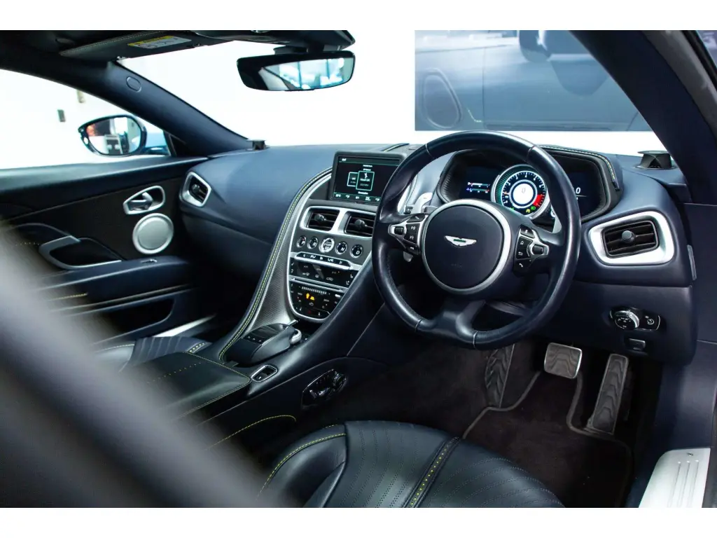 2018 DB11 V12 Coupe thumbnail vehicle image 2