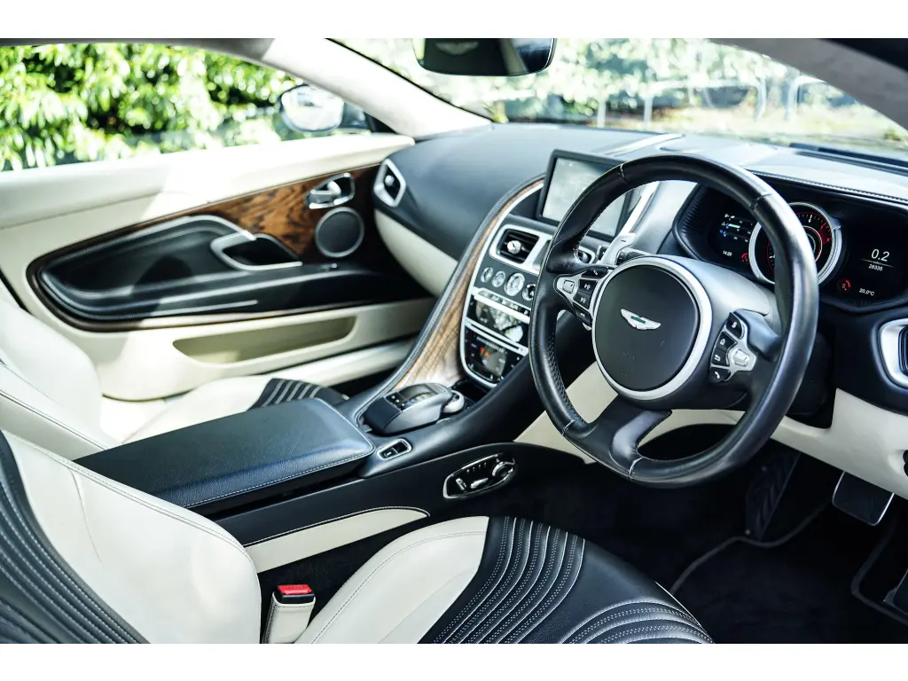 2018 DB11 V12 Coupe thumbnail vehicle image 2