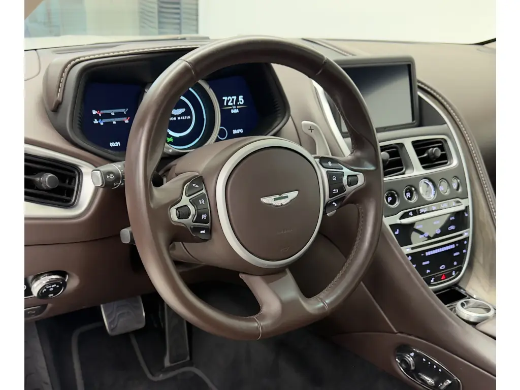 2018 DB11 V12 Coupe thumbnail vehicle image 2