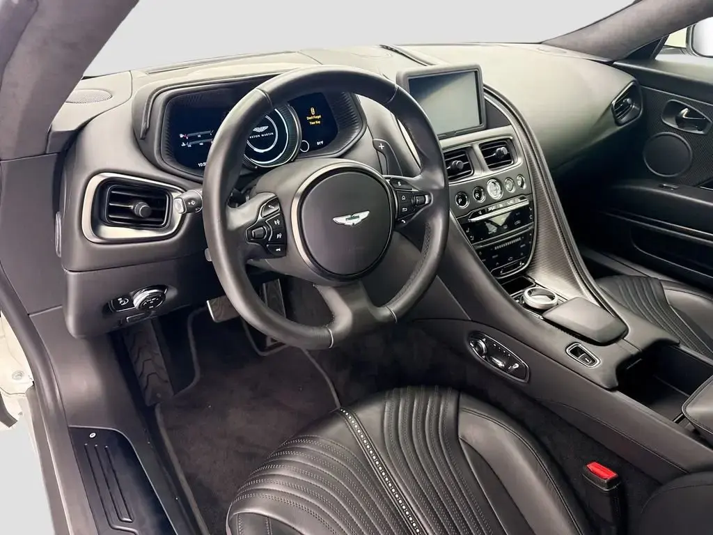 2018 DB11 V12 Coupe thumbnail vehicle image 2