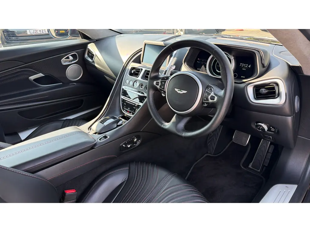 2019 DB11 V8 Coupe thumbnail vehicle image 2
