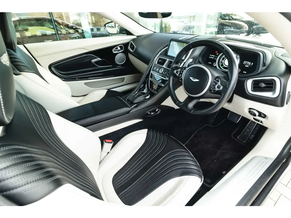 2019 DB11 V8 Coupe thumbnail vehicle image 2