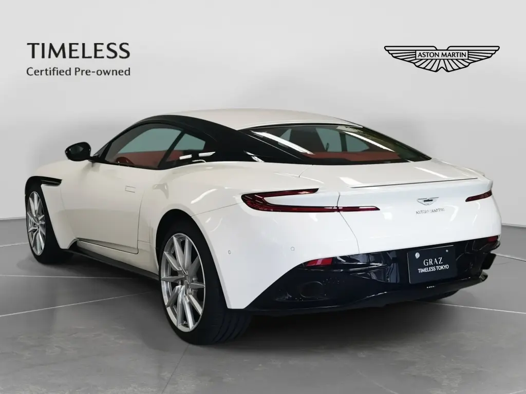 2019 DB11 V8 Coupe thumbnail vehicle image 1