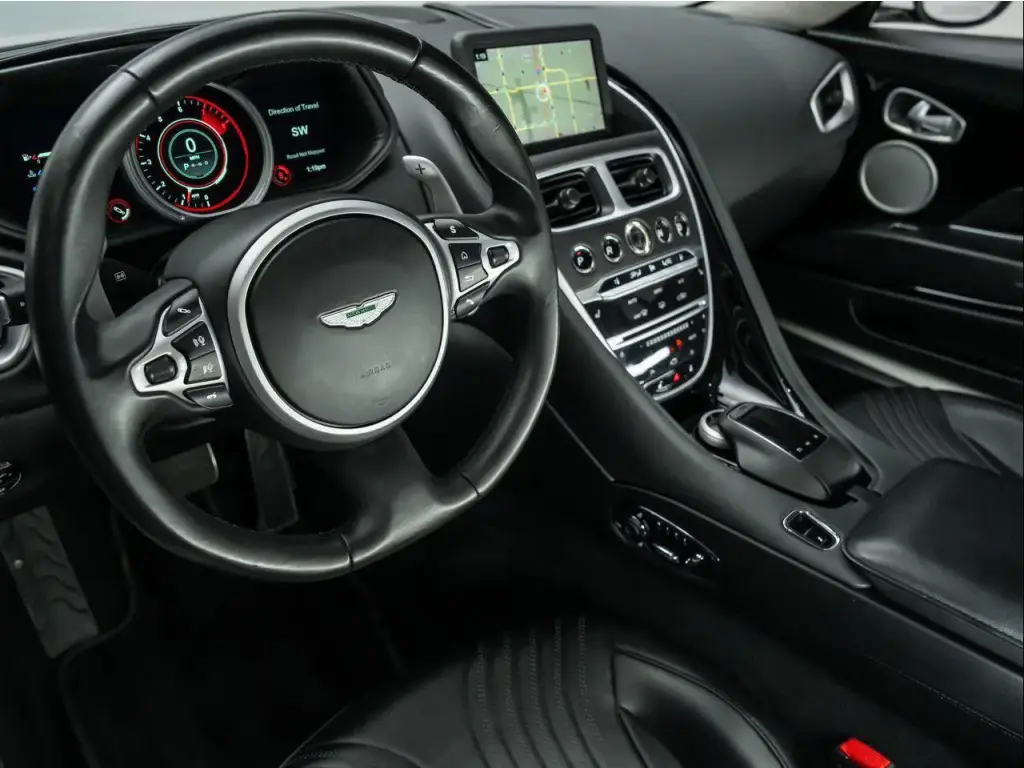 2019 DB11 V8 Coupe thumbnail vehicle image 2