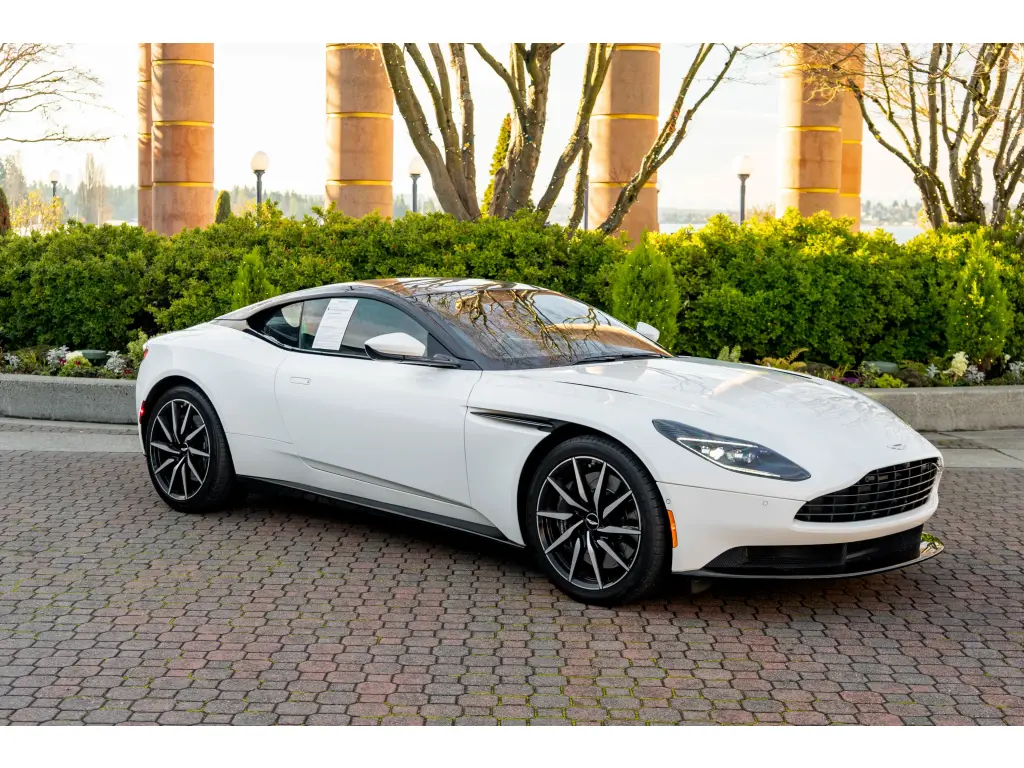 2019 DB11 V8 Coupe main vehicle image