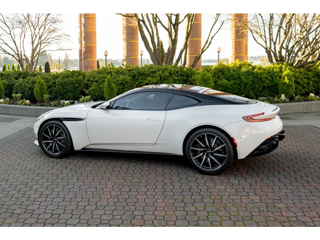 2019 DB11 V8 Coupe thumbnail vehicle image 1