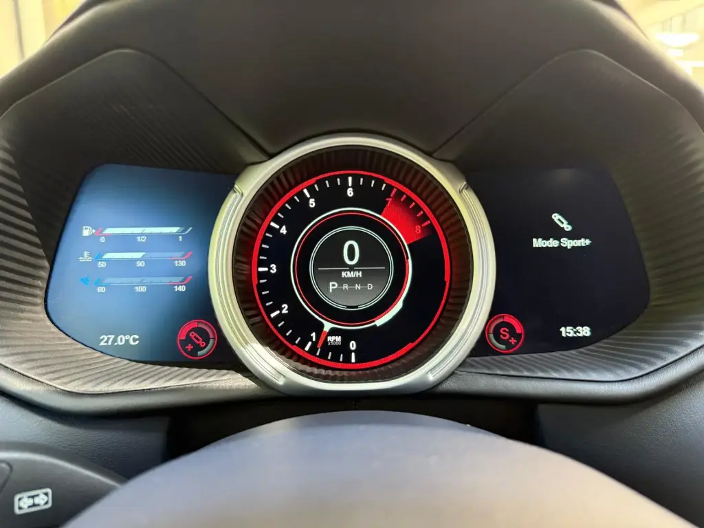 Aston Martin DB11 V8 Coupe 4.0 - 2019 - Joinsteer - #25