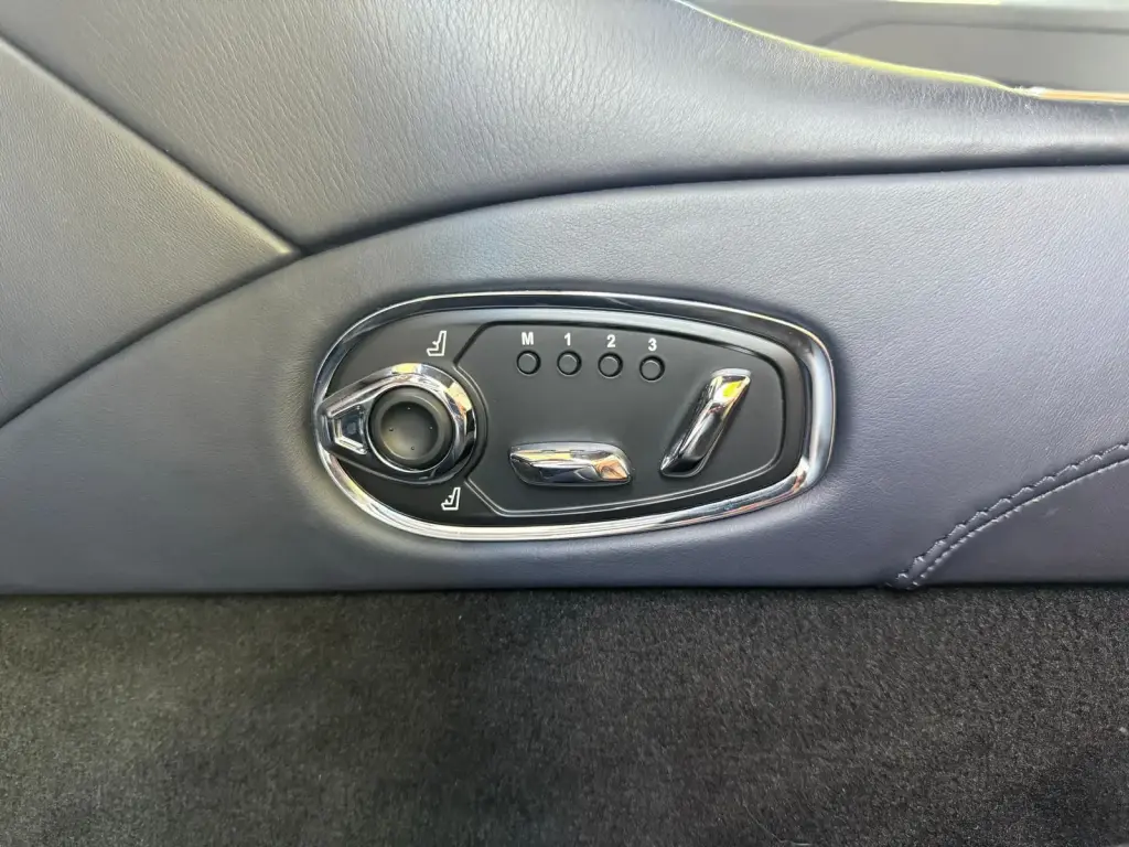 Aston Martin DB11 V8 Coupe 4.0 - 2019 - Joinsteer - #21