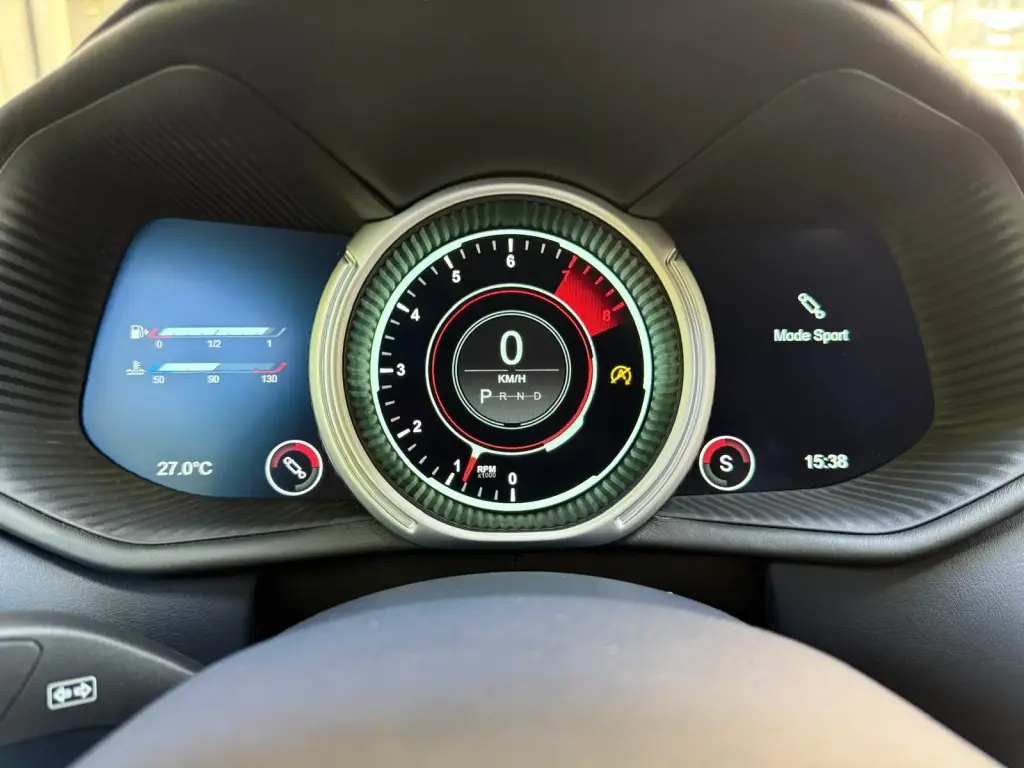Aston Martin DB11 V8 Coupe 4.0 - 2019 - Joinsteer - #24