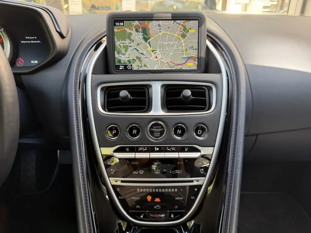 Aston Martin DB11 V8 Coupe 4.0 - 2019 - Joinsteer - #26