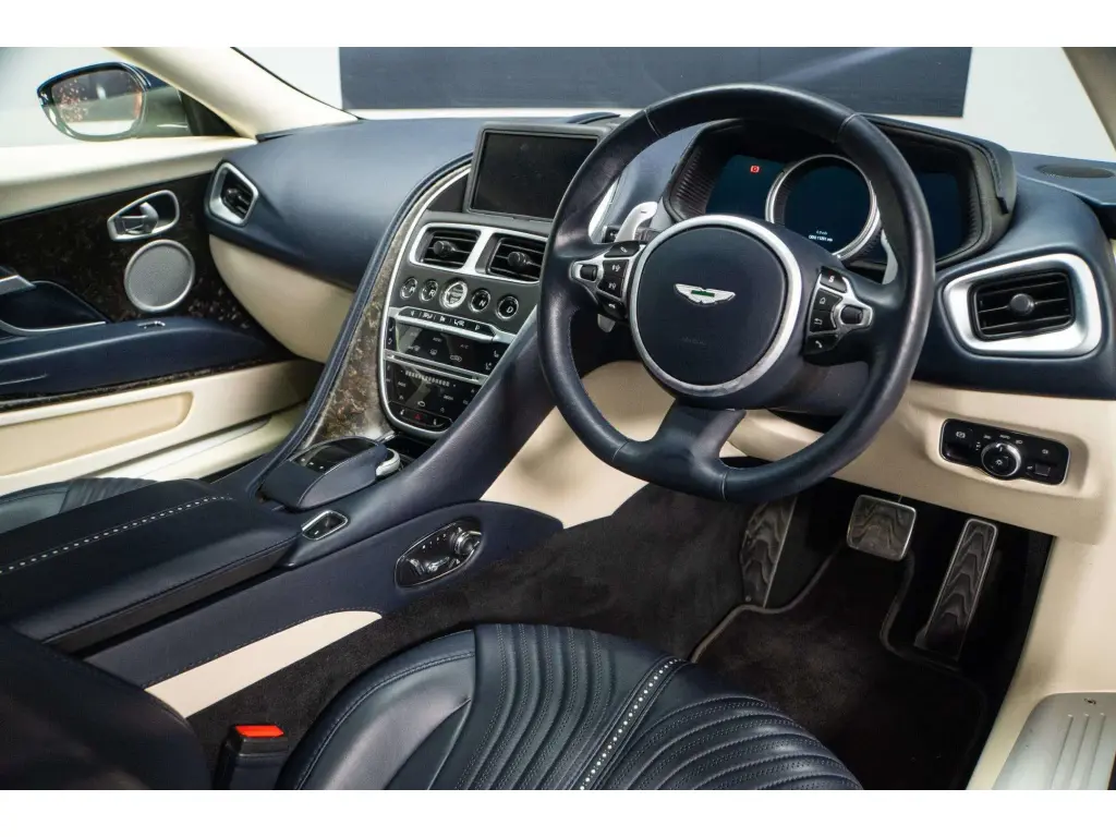 2020 DB11 V8 Coupe thumbnail vehicle image 2