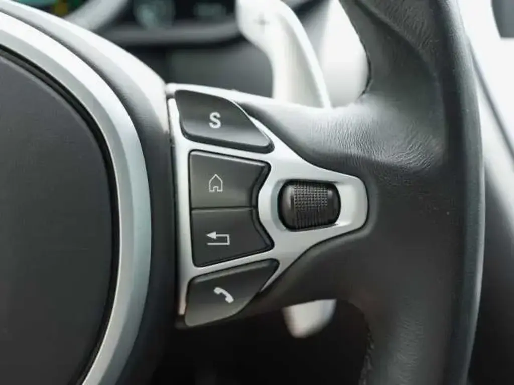 Aston Martin DB11 V8 Coupe 4.0 - 2020 - Joinsteer - #25