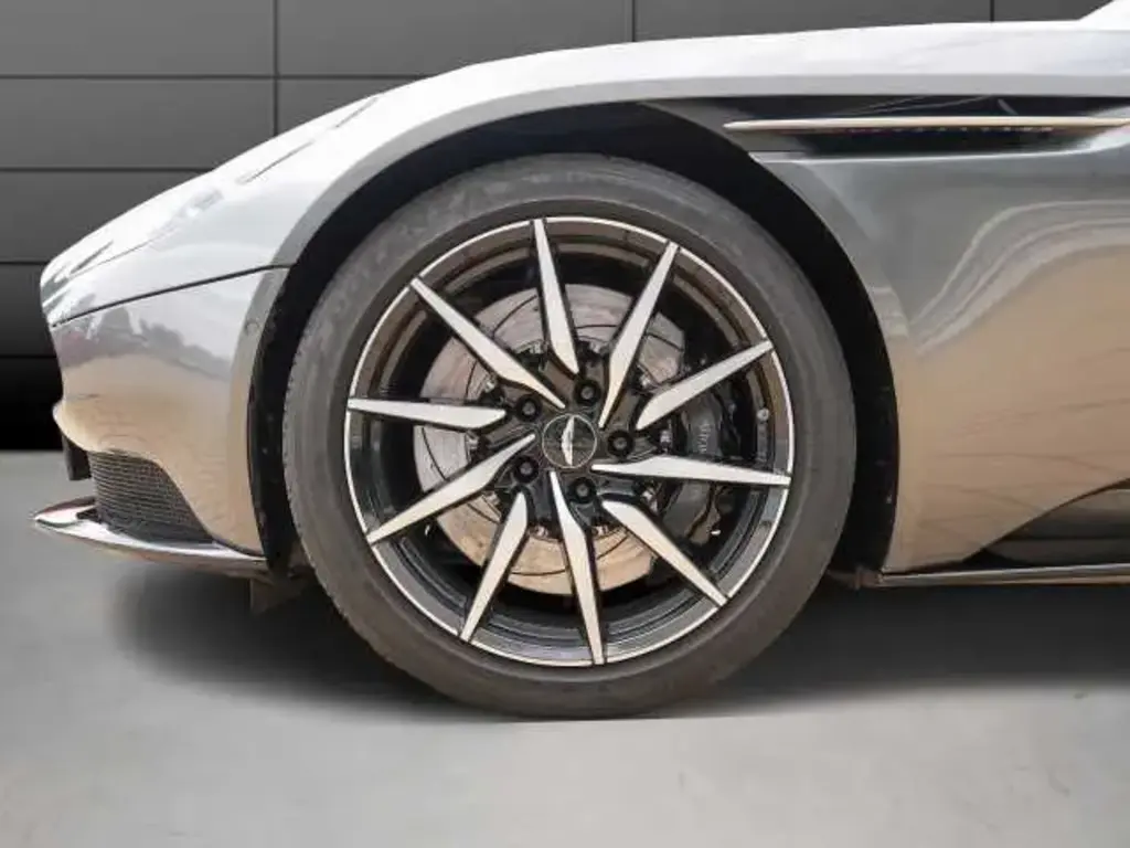 Aston Martin DB11 V8 Coupe 4.0 -  - Joinsteer - #3