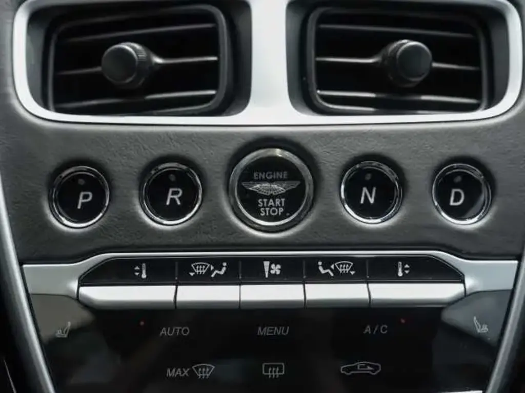 Aston Martin DB11 V8 Coupe 4.0 - 2020 - Joinsteer - #17