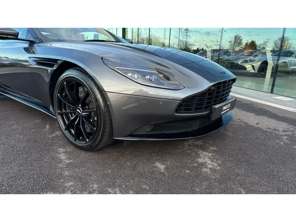 2021 DB11 V8 Coupe thumbnail vehicle image 3