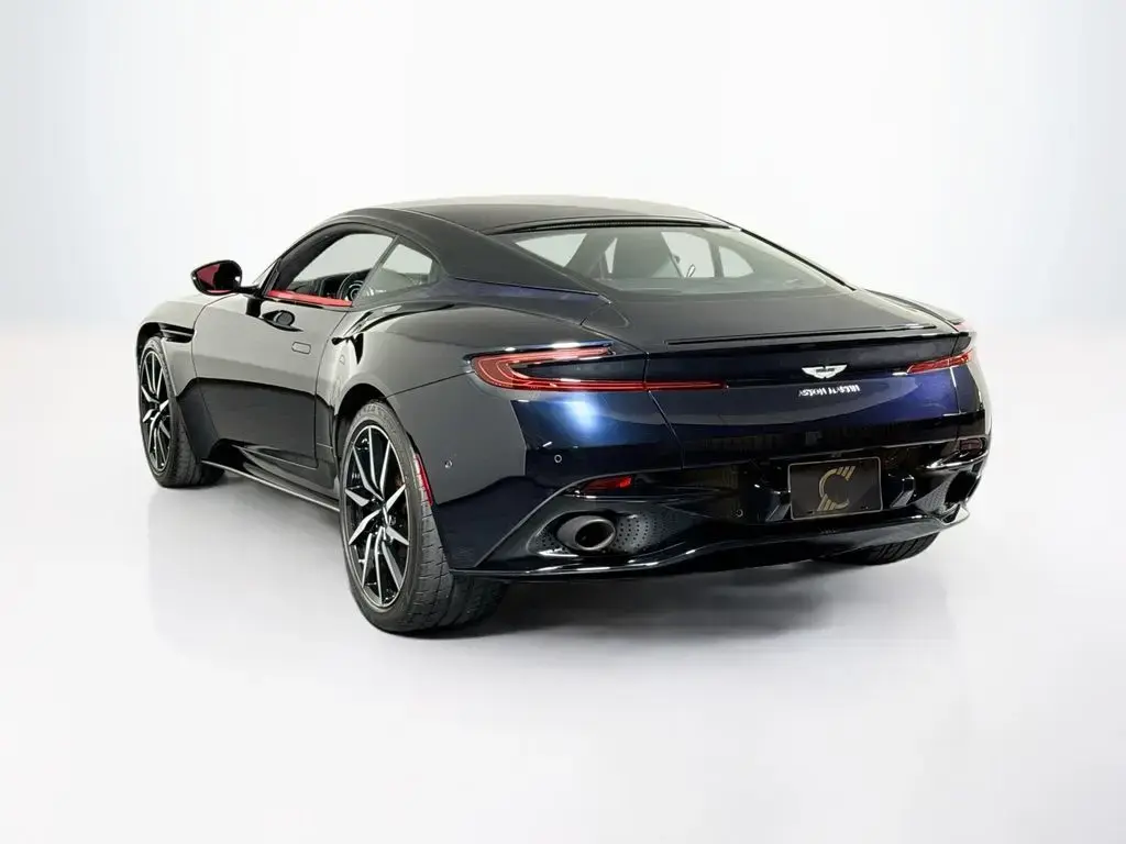 2021 DB11 V8 Coupe thumbnail vehicle image 1