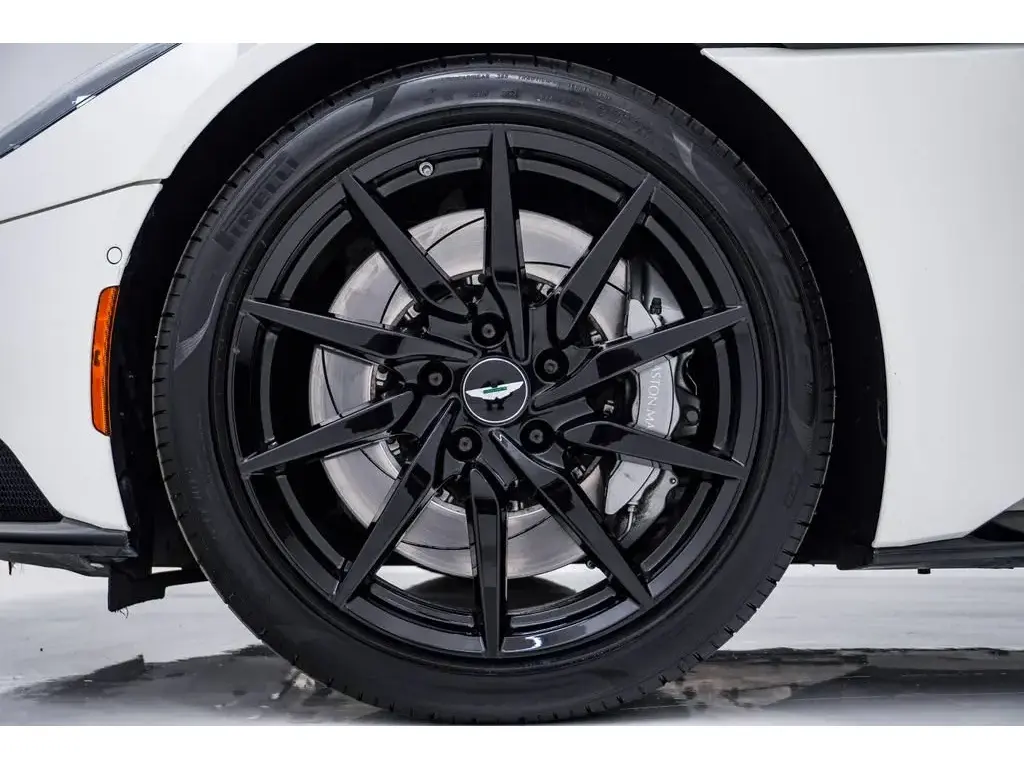 2021 DB11 V8 Coupe thumbnail vehicle image 3