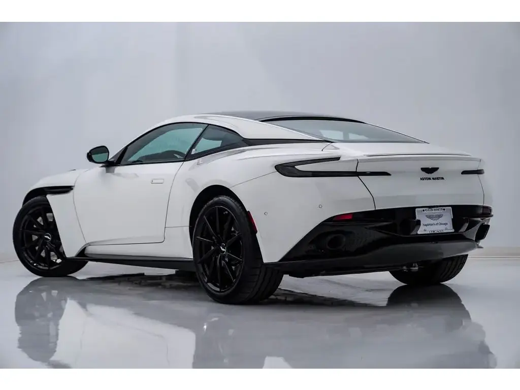 2021 DB11 V8 Coupe thumbnail vehicle image 1