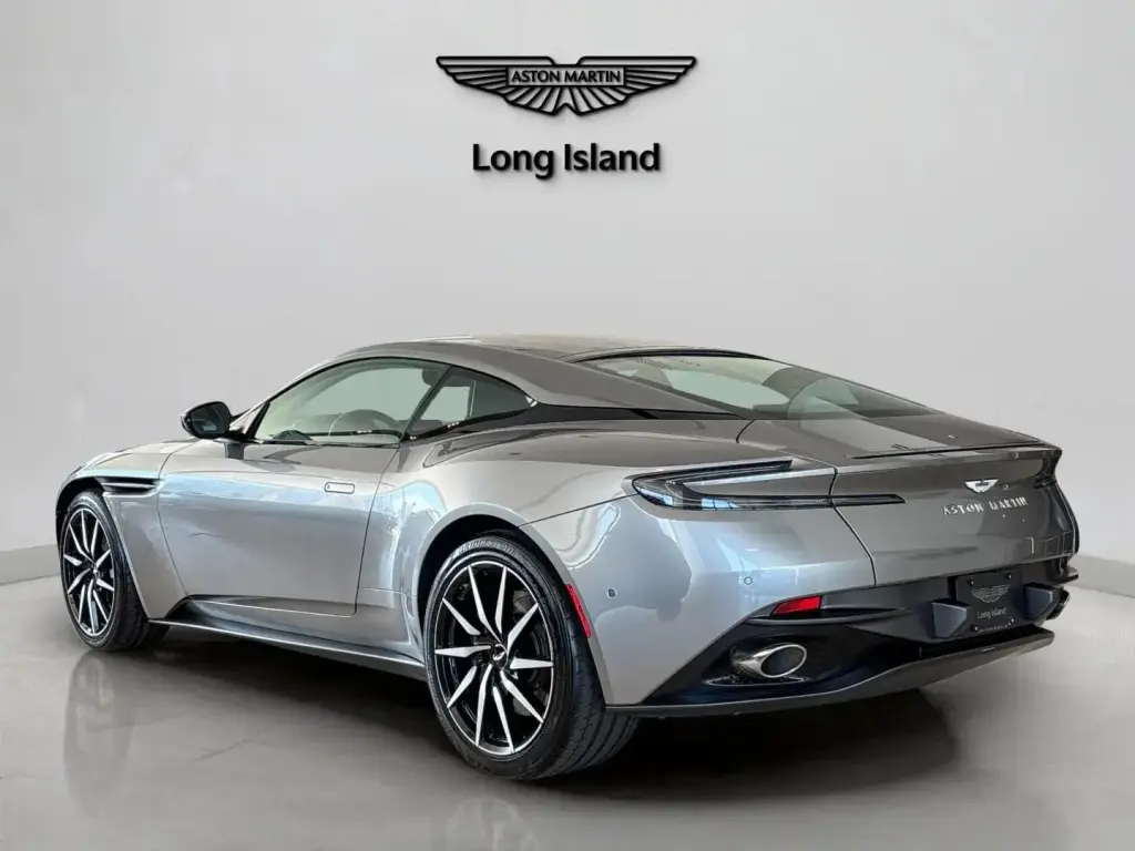 2022 DB11 V8 Coupe thumbnail vehicle image 1