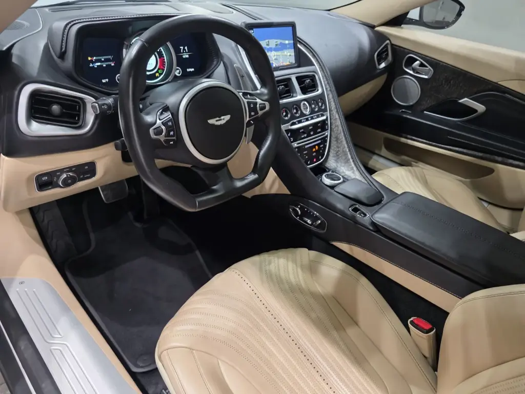 2023 DB11 V8 Coupe thumbnail vehicle image 2