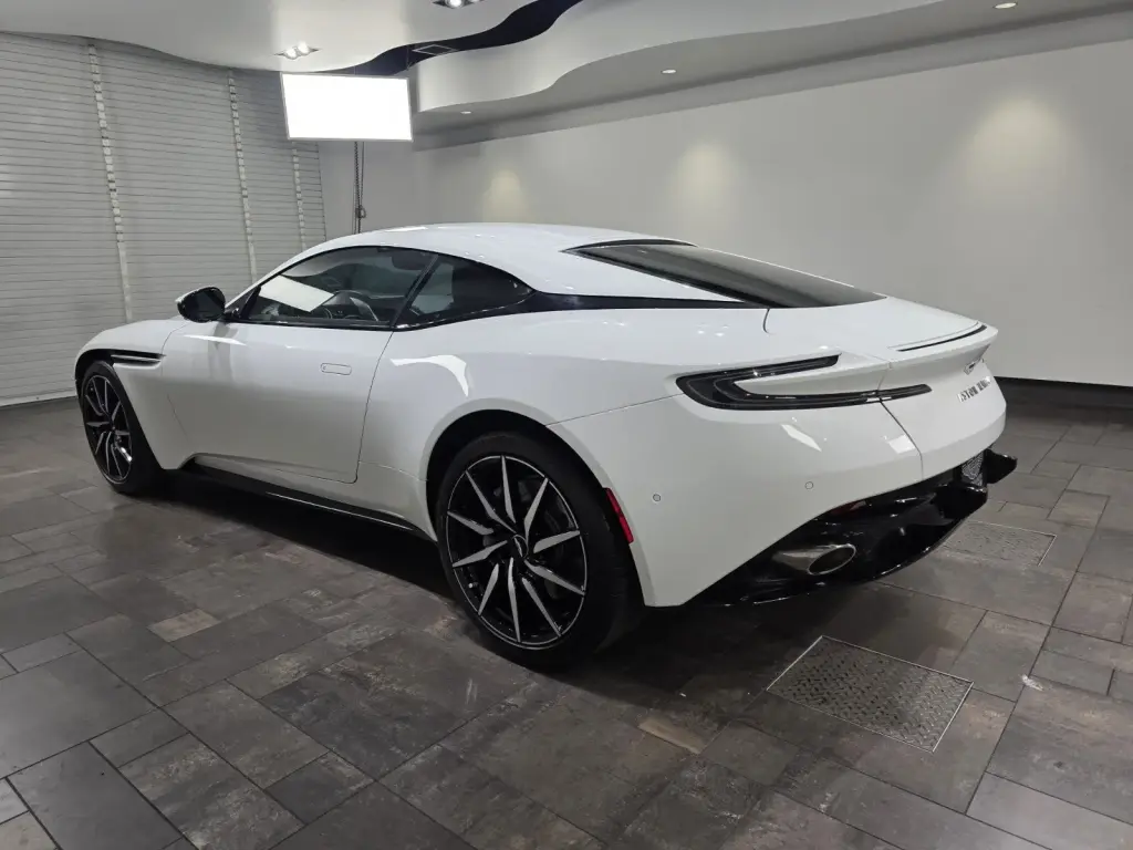2023 DB11 V8 Coupe thumbnail vehicle image 1