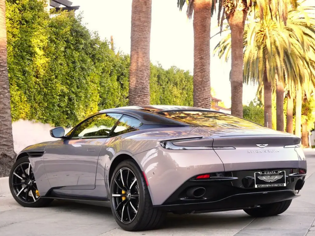 2023 DB11 V8 Coupe thumbnail vehicle image 1