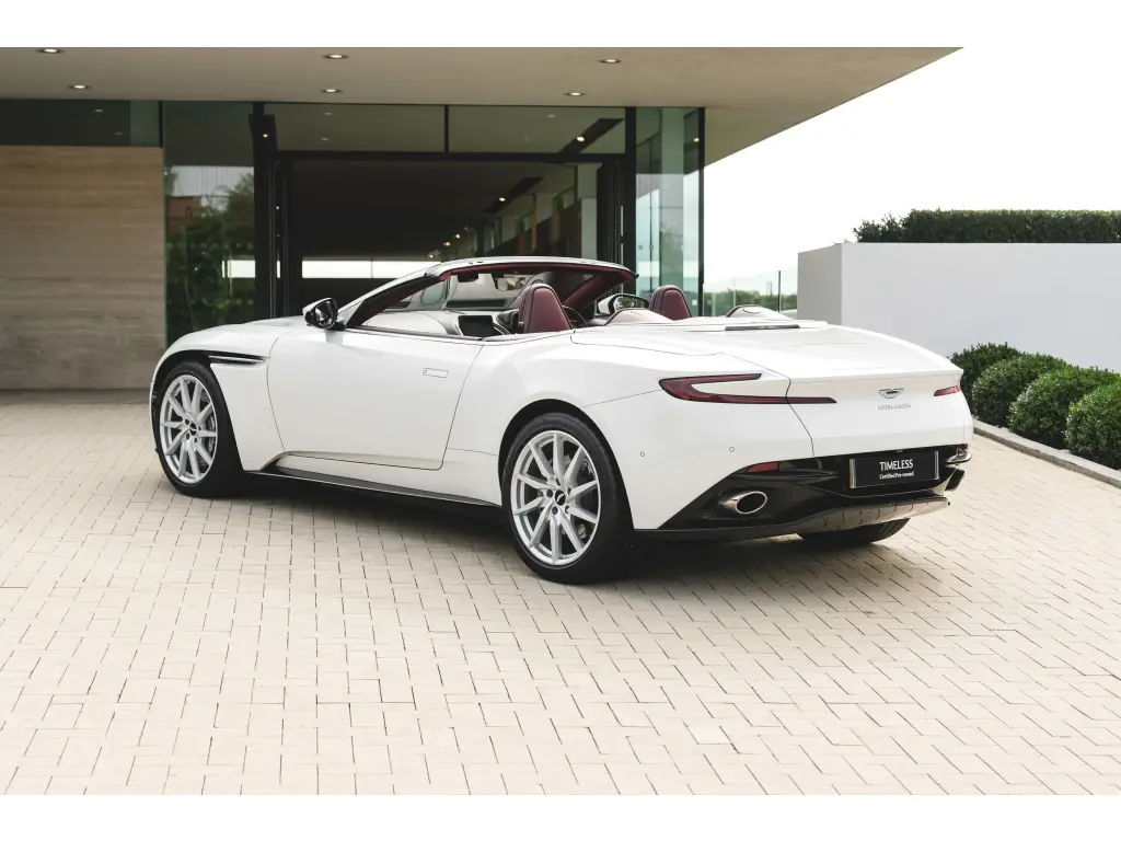 2019 DB11 V8 Volante thumbnail vehicle image 1