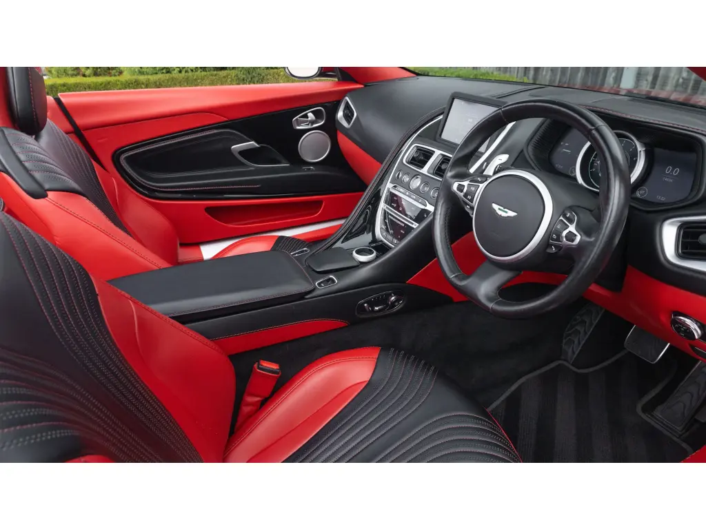 2019 DB11 V8 Volante thumbnail vehicle image 2