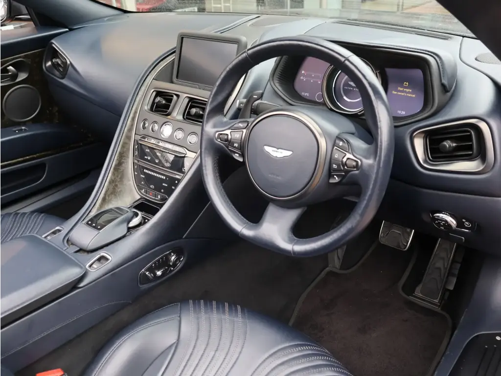 2019 DB11 V8 Volante thumbnail vehicle image 2