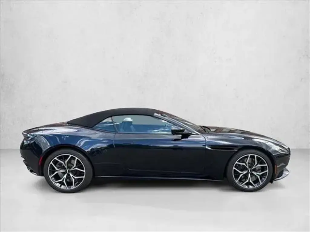 2019 DB11 V8 Volante thumbnail vehicle image 3