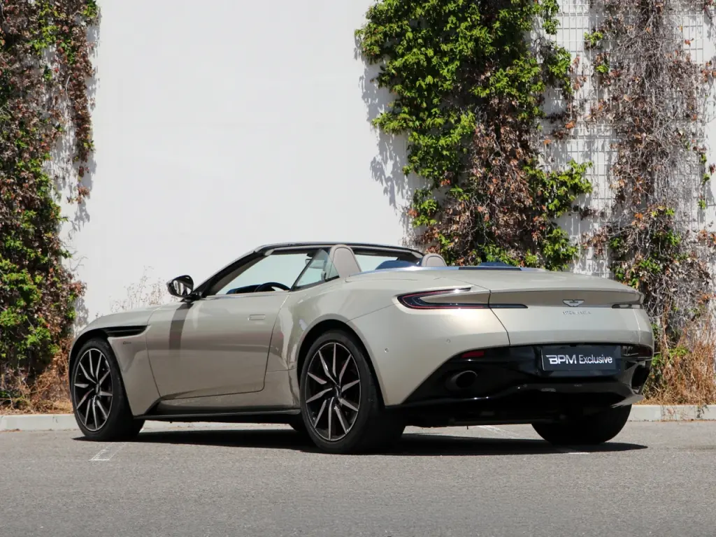 2019 DB11 V8 Volante thumbnail vehicle image 1