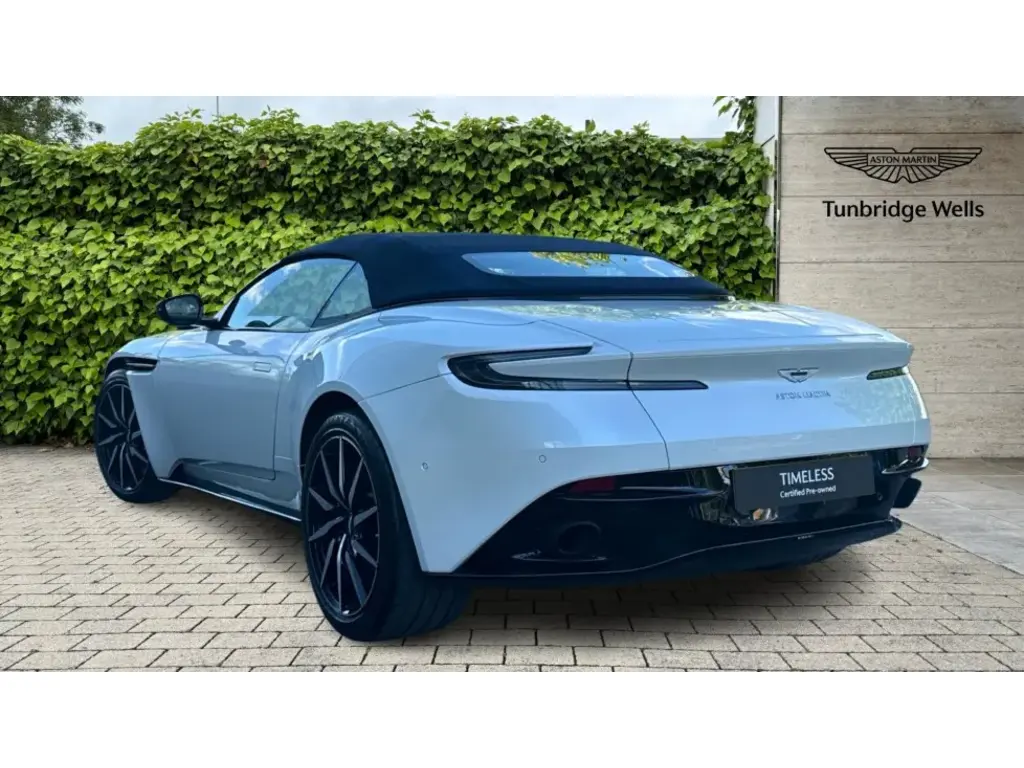 2020 DB11 V8 Volante thumbnail vehicle image 1