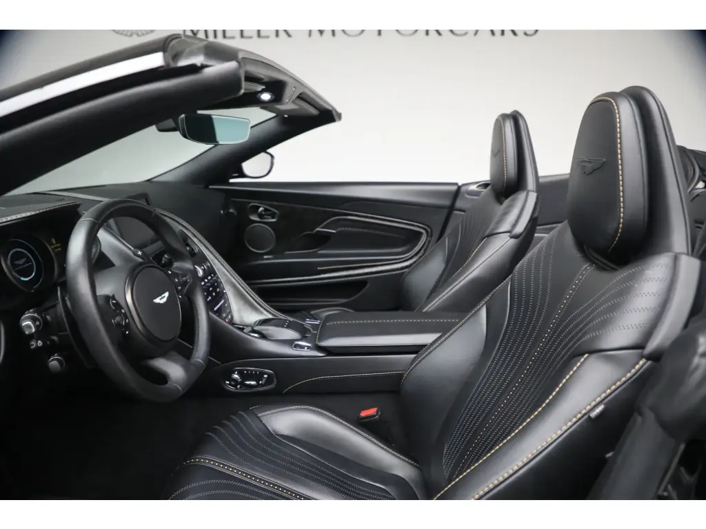 2020 DB11 V8 Volante thumbnail vehicle image 2