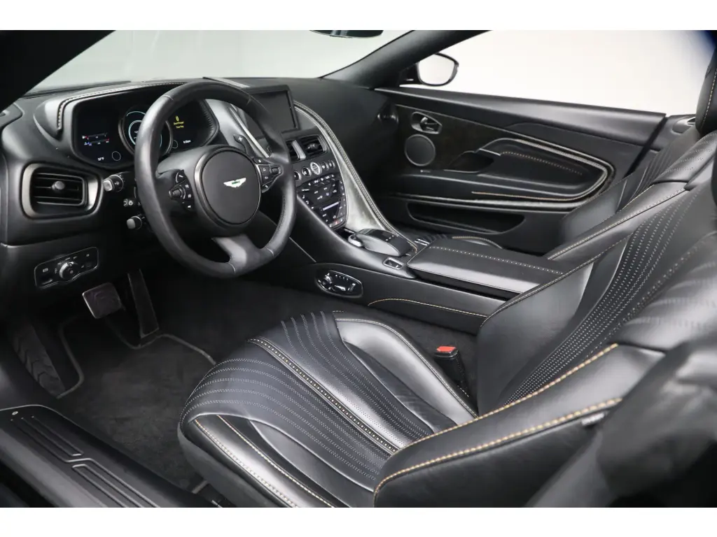 2020 DB11 V8 Volante thumbnail vehicle image 2