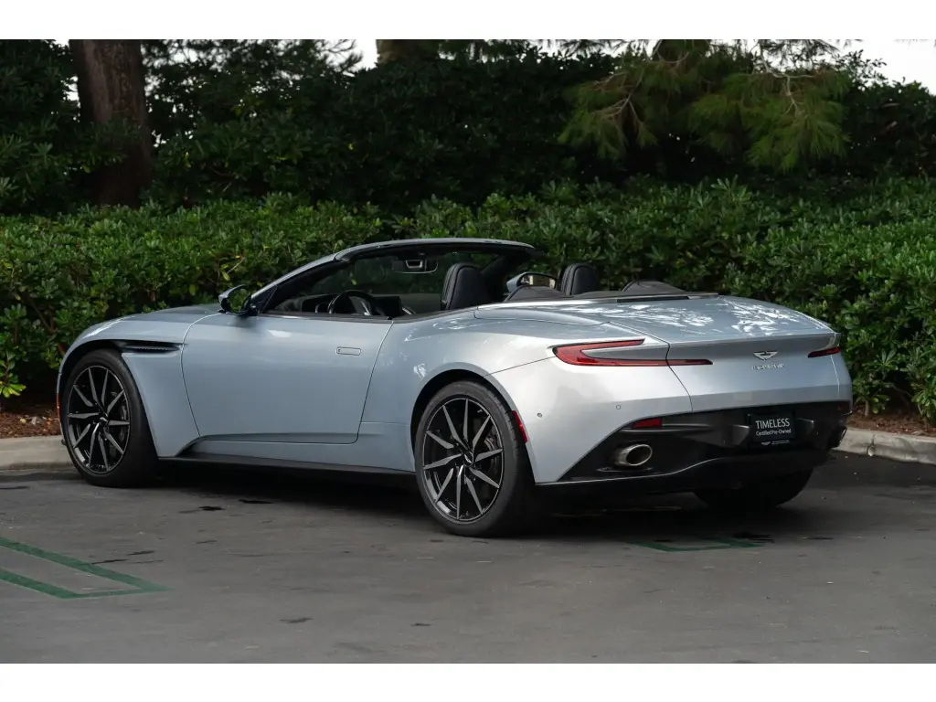 2020 DB11 V8 Volante thumbnail vehicle image 1