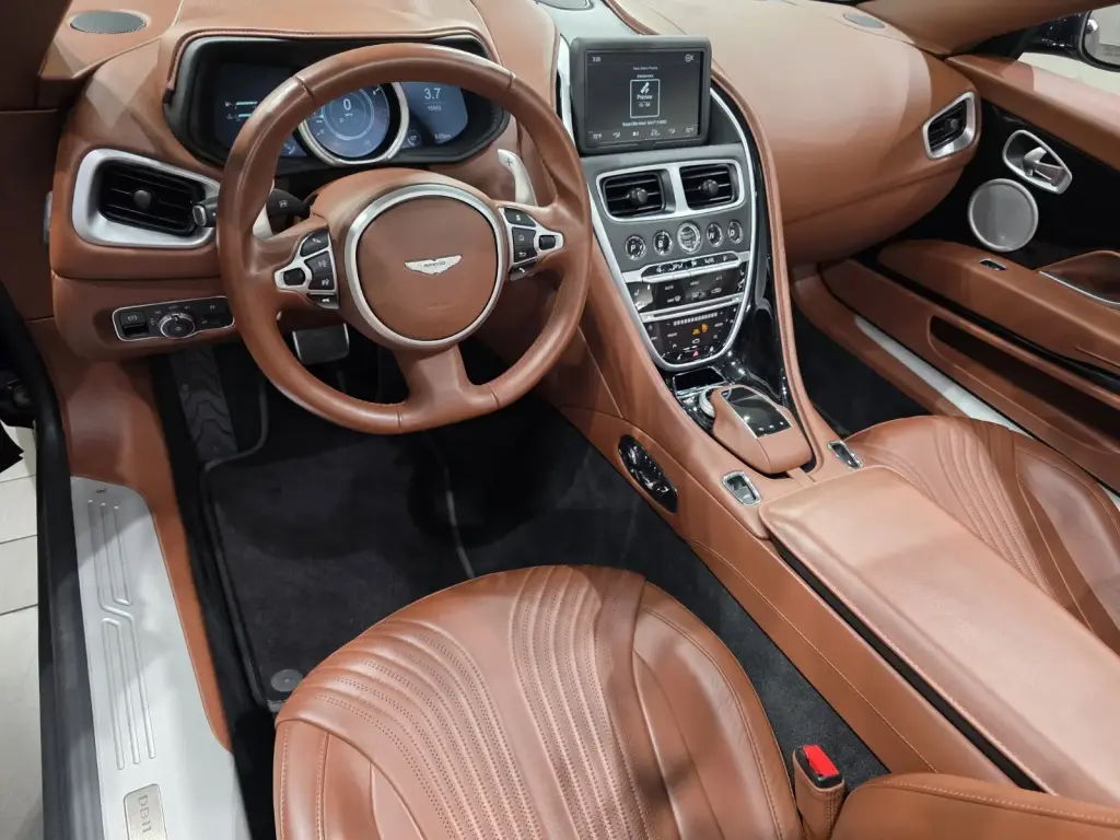 2020 DB11 V8 Volante thumbnail vehicle image 2