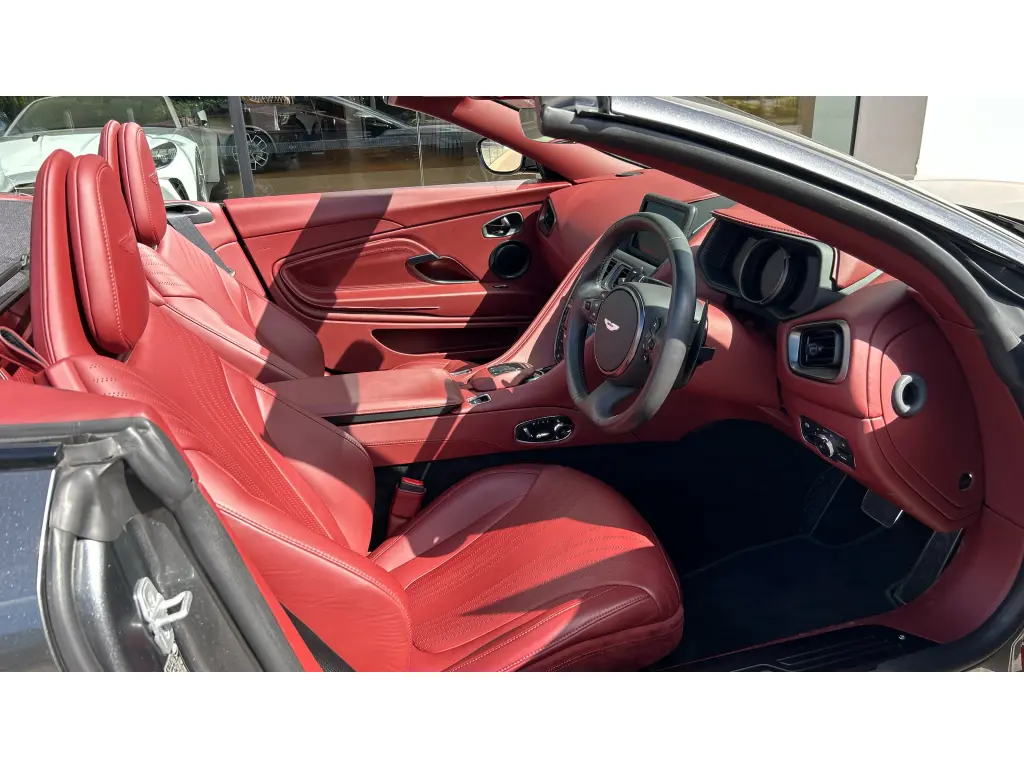 2021 DB11 V8 Volante thumbnail vehicle image 2