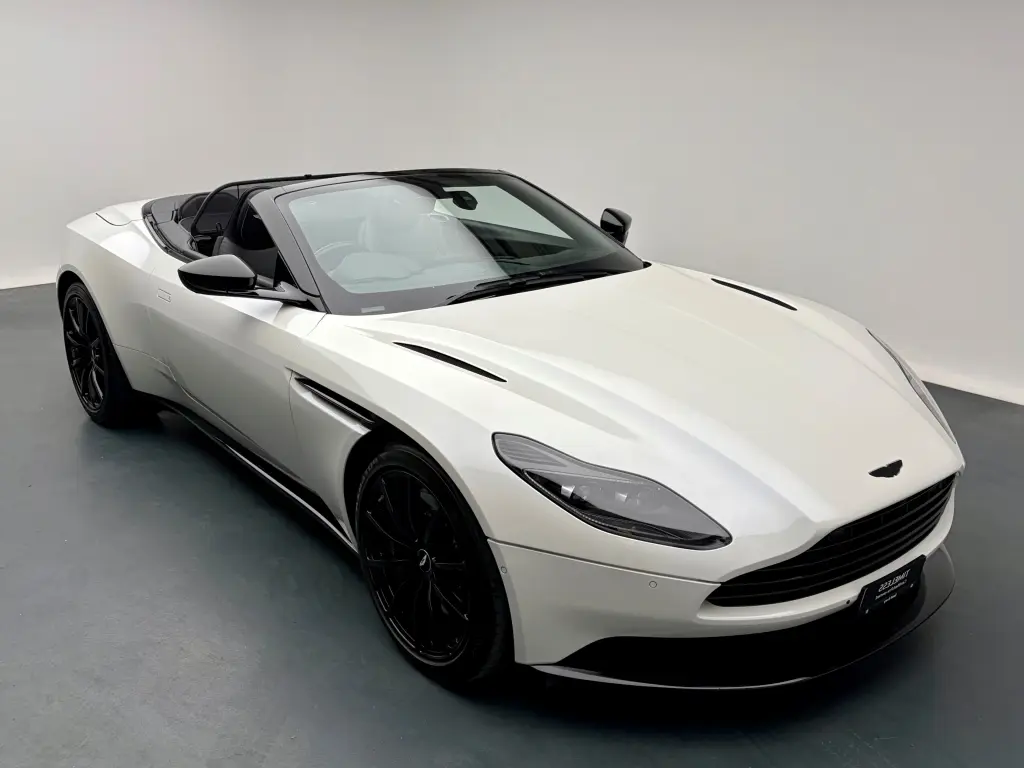 2021 DB11 V8 Volante vehicle image