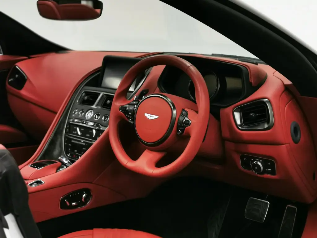 2022 DB11 V8 Volante thumbnail vehicle image 2