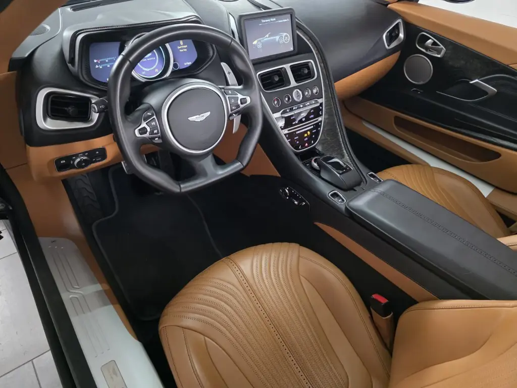 2023 DB11 V8 Volante thumbnail vehicle image 2
