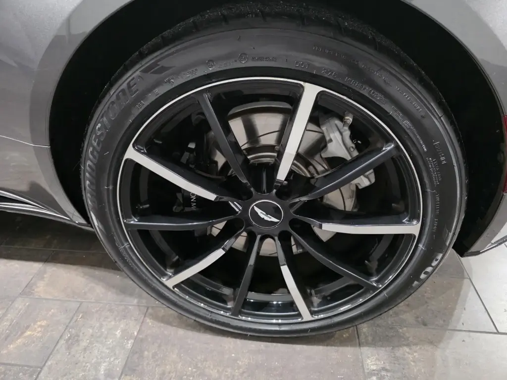 2023 DB11 V8 Volante thumbnail vehicle image 3