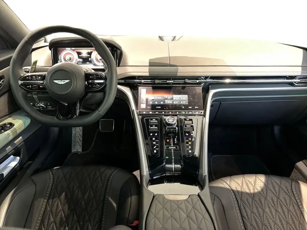 Aston Martin DB12 V8 Coupe 4.0 -  - Joinsteer - #2