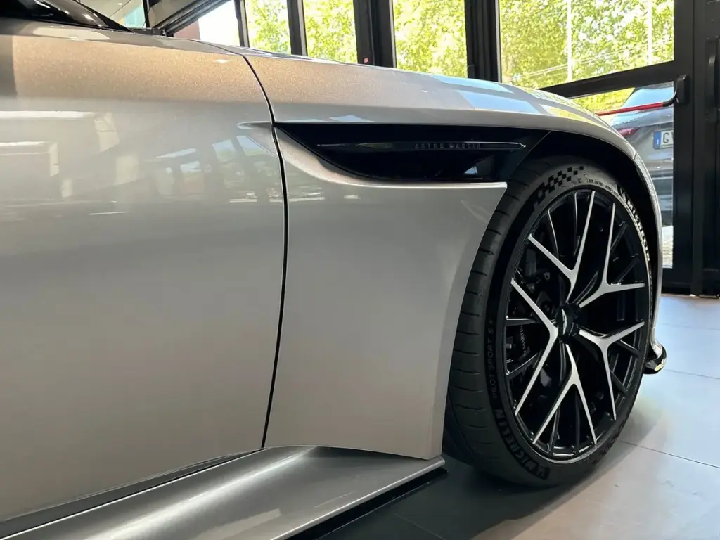 Aston Martin DB12 V8 Coupe 4.0 -  - Joinsteer - #3
