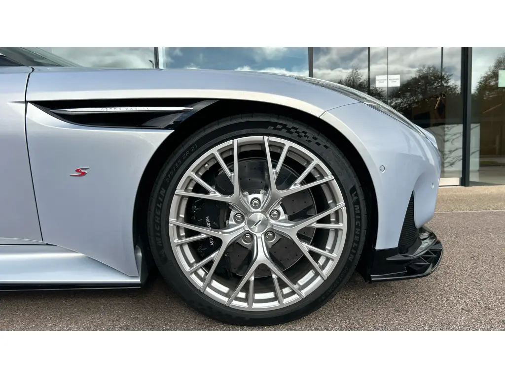 2026 DB12 S V8 Coupe thumbnail vehicle image 3